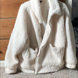 White puff jacket